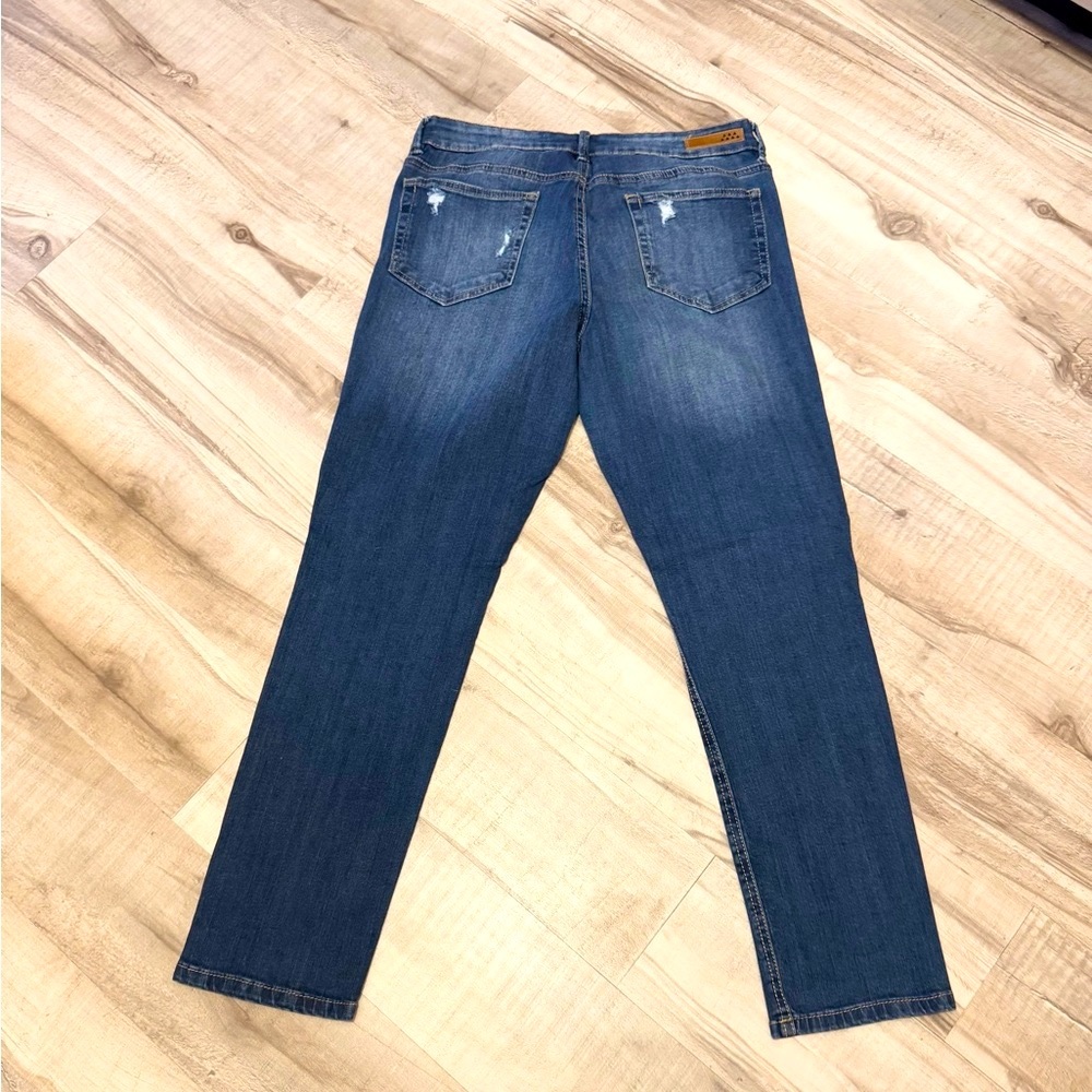 Juniors Dollhouse Charley Tapered Distressed Jeans - Picture 2 of 5